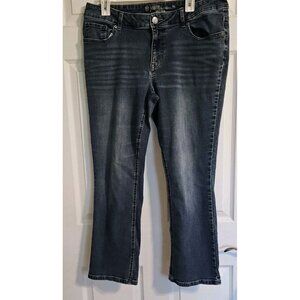 "36" Waist Maurice Jeans Women's No Tag ( see photos for measurements) stretchy